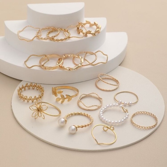 Gold 20pc Flower & Leaf Ring Set - Picture 3 of 4